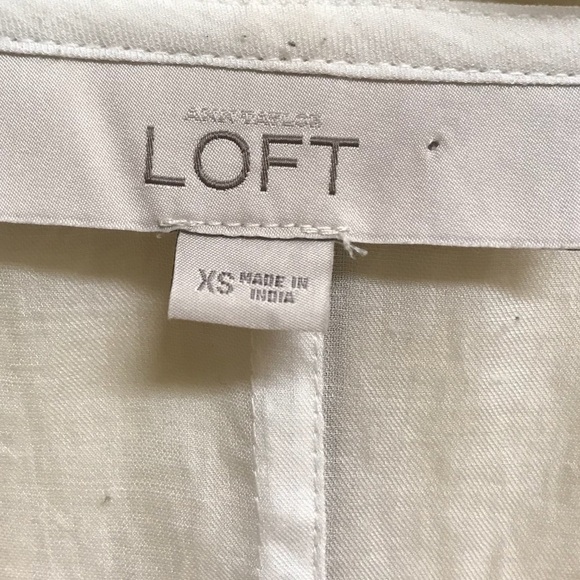 Ann Taylor Loft Cinched Tie Waist V-Neck Top Lightweight Sheer Button Up Size XS - Picture 5 of 8